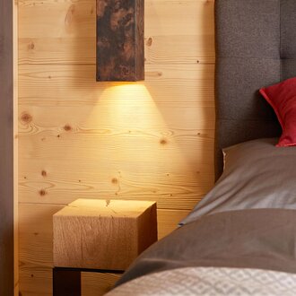 Water-based Legno Aqua-Öl guarantees an especially natural look with minimal grain accentuation. | © ADLER